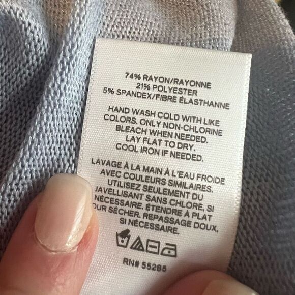 Express NWT Light Blue Short Sleeve Lightweight Tunic Sweater Size Large - Picture 6 of 6